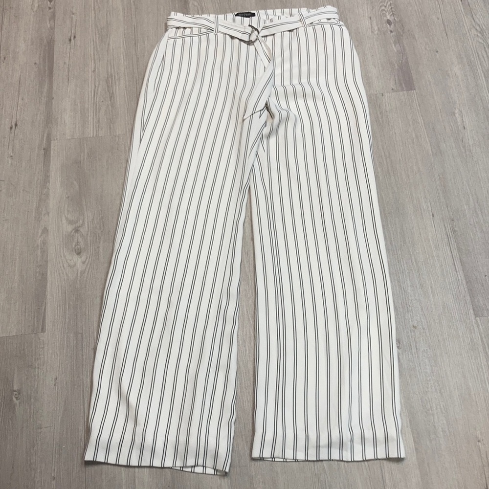 White House Black Market Size 12 Long Wide Leg Black and White Pants